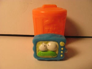 Trash Pack Series 2  #061 Trash Tube with can     **New out of pack**  - Picture 1 of 1