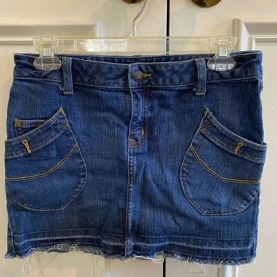 Ralph Lauren Girls/Teens Size 16 Blue Denim Jean Skirt -- Frayed Hem and Pockets - Image 1 of 4