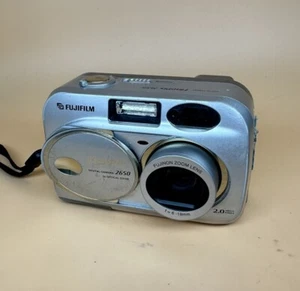 FUJIFILM FinePix 2650 2.0mp Digital Camera 2650 - Tested & Working - Picture 1 of 10