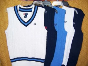 Chaps Preppy SWEATER VEST Boys Navy Sky Blue White Cable Knit Crest NWT $34-40 - Picture 1 of 10