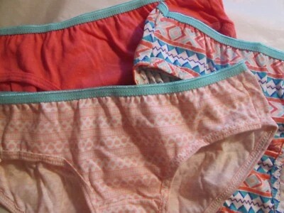 New 3 Hanes Girls Panties Size 8 Fun Geo, White Stars & Pink 100%Cotton - Image 1 of 4