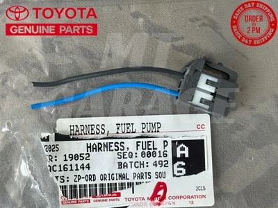 2004-2006 Scion xA OEM Fuel Pump Sending Unit Connector Pigtail Genuine NEW! - Image 1 of 4