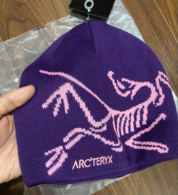 Arc'teryx Cabeza de Pájaro Toque Gorro Orca Púrpura - Unisex Sombrero de Invierno - Nuevo con Etiquetas Foto 1 de 4