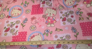 Tela de costura artesanal de vellón rosa Hello Kitty por yarda NUEVO - Imagen 1 de 1