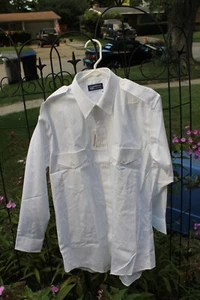 MEN'S THE "COMMANDER" LONG SLEEVE PILOT SHIRT by Van Heusen 16 1/2 neck, 32-33 - Picture 1 of 3