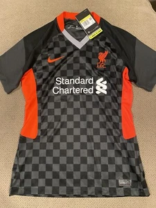 NWT Nike Liverpool L.F.C. Standard Chartered Soccer Jersey Women’s Small $90 - Picture 1 of 1