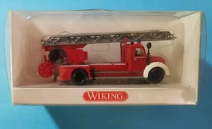 Bomberos LF 8 con remolque de manguera - Opel Blitz / 8630020 Wiking / escala H0 - Imagen 1 de 3