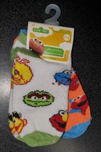 SESAME STREET Kids Low Cut SOCKS 2-pairs Fits Shoe Sizes 7-2 NEW Elmo Big Bird - Picture 1 of 6