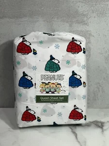 Peanuts Snoopy Woodstock Puffy Coat Snowflakes Queen Sheet Set Christmas NEW - Picture 1 of 8