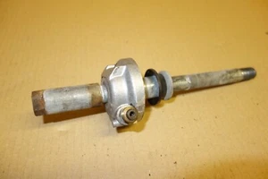 Yamaha DT125 DT200 DT 3ET 2YY 3BN Vorderradachsspindel mit Tachoantrieb - Bild 1 von 5