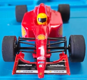Scalextric Ferrari F1 Auto #1 - Bild 1 von 6