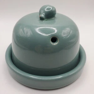 Garlic Keeper Clay Ceramic Aqua Green Gloss Stoneware Made in Portugal - RARE - Picture 1 of 6