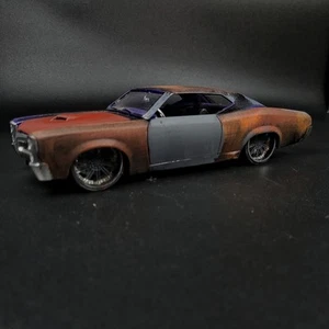 1:24 PONTIAC GTO HARDTOP JUNKYARD PROJECT DIECAST MODEL DIORAMA CAR - Picture 1 of 4