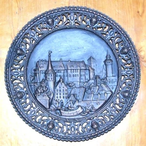 Kaiserburg Nürnberg Eisenguss Relief Wandteller - extrem selten - Bild 1 von 2
