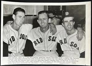 1949 Photo-Boston Red Sox Ted Williams Mel Parnell Johnny Pesky - Picture 1 of 2