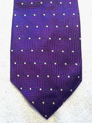 CORBATA NAUTICA HOMBRE MORADA CON PUNTOS DORADOS 4 X 59 Foto 1 de 4