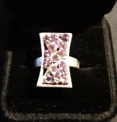 anello in argento 925 e pietre viola - Immagine 1 di 4