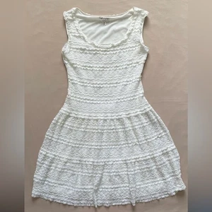 Vestido Max Studio Specialty Products blanco con volantes sin mangas talla mediana - Imagen 1 de 5