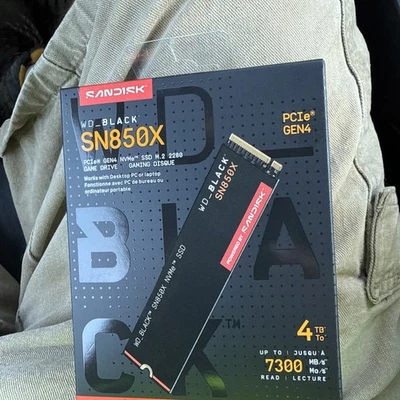 New Western Digital WD_Black SN850X 4TB 2280mm M.2 NVMe Gen 4.0 x 4 SSD NEW - Image 1 of 2