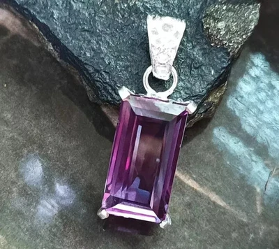 Colgante de Alejandrita Natural Piedras Preciosas Bicolor Colgante de Plata de Ley 925 28 Ct+ Foto 1 de 4