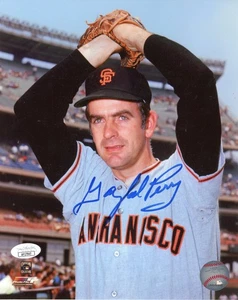 GAYLORD PERRY San Francisco Giants SIGNED AUTO 8x10 Color Photo w/ JSA COA - Picture 1 of 1