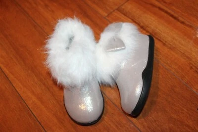 12 BOTAS PLATEADAS NIÑAS THE DOLL MAKER TALLA 10 NUEVAS CON ETIQUETAS Foto 1 de 3