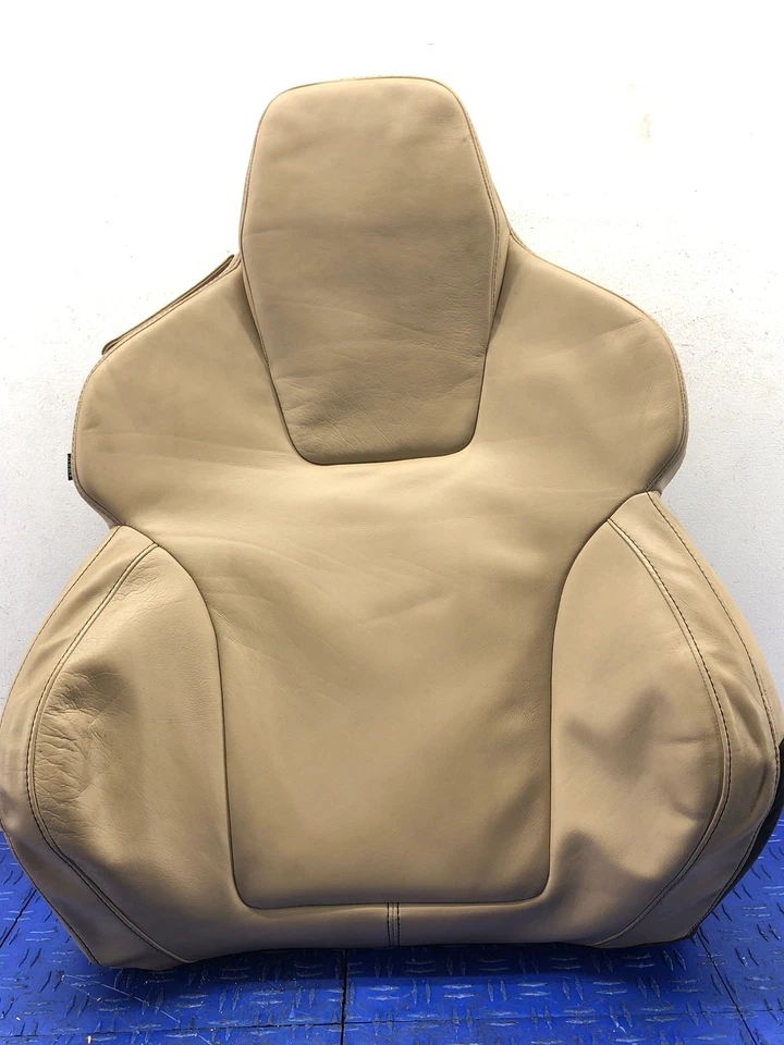 Aston Martin Vantage V8 2006-2018 cojín asiento superior delantero derecho cuero beige Foto 1 de 4