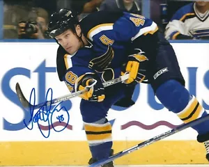 Foto autografata 8x10 SCOTT YOUNG St. Louis Blues con biglietto spettacolo - Foto 1 di 1