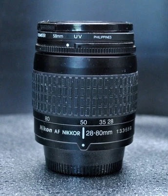 Nikon Zoom-NIKKOR 28-80mm f/3.3-5.6 Aspherical AF G Lens SLR 35mm camera - Image 1 of 4