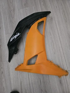 Kawasaki EX 650 Ninja 2019 RIGHT side cover plastic fairing panel orange / black - Picture 1 of 4