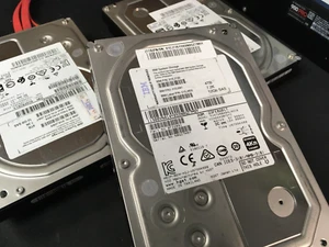 LOT OF 8* IBM 4TB 7.2K 12G 3.5" SAS HUS726040AL4210 E050 HUS726040AL421 *4096 - Picture 1 of 5