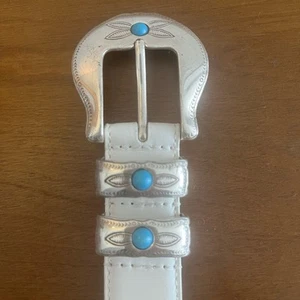 Steve Madden white leather western cowgirl belt blue silver size medium - Picture 1 of 8