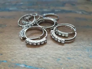 ♥Nr. 15- Zauberhafter alter Ring mit 6 transparenten Strasssteinen 16-20 mm♥ - Bild 1 von 1