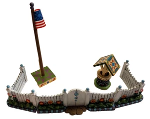 Dept 56 Jim Shore Wishing Well Picket Gate & Fence Heartwood Flag 5 Pc. Lot - Picture 1 of 15