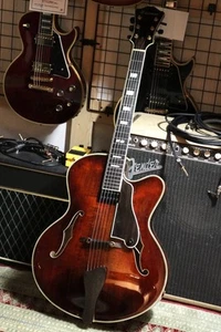 Eastman AR810CE rojo antiguo - Imagen 1 de 11