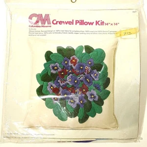 Vintage Columbia Minerva Crewel Embroidery Kit African Violets 7817 - Picture 1 of 5