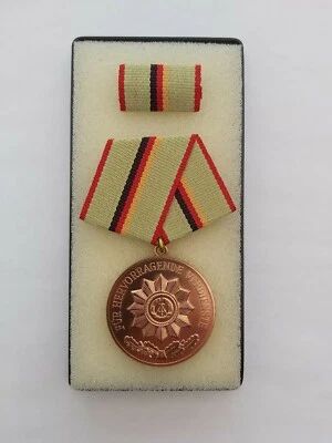 German Army / Military Medal. ☆ - Image 1 of 4