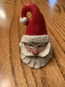 ADORABLE MINI CAMPANA DE COLECCIÓN 1967 ARTÍSTICAMENTE HECHA A MANO DE NAVIDAD 2 3/4" DE ALTO PAPÁ PAPÁ PAPÁ PAPÁ PAPÁ PAPÁ PAPÁ - Imagen 1 de 4