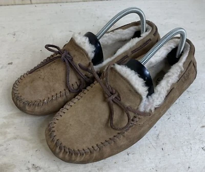 Zapatillas mocasín para mujer UGG Dakota interior exterior talla 8 cuero marrón Foto 1 de 4