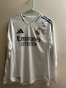 Real Madrid 2024/25 Player Version Long sleeve size MEDIUM BRAND NEW With Tags - Picture 1 of 4