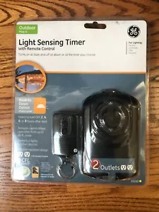 Temporizador enchufable de 2 dispositivos con detección de luz interior/exterior GE-15143 - Imagen 1 de 4