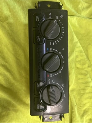 1999-2002 Chevy GMC Tahoe Yukon Silverado AC Heater Climate Control Panel - Image 1 of 4