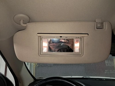 Parasol izquierdo usado se adapta a: Jeep Grand Cherokee 2014 con iluminación izquierda grado A Foto 1 de 4