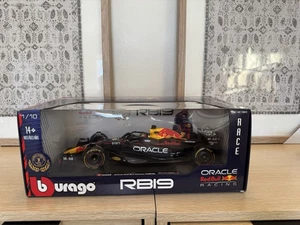 Burago Red Bull RB19 #1 Verstappen Winner Austin GP 2023 1/18 18-18003#1-Austin - Picture 1 of 5