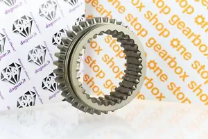 5TH & REVERSE GEAR SYNCRO HUB OUTER SLEEVE 32245-V5060 FITS NISSAN - Picture 1 of 5