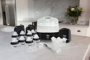 tommee tippee complete feeding set grey