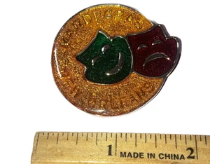 Mardi Gras New Orleans Metal Enamel Pin Badge, 2", Drama Tragedy Masks, Gold Vtg - Picture 1 of 4
