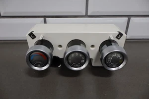 2003-2006 Chevy SSR Manual Temperature Climate Control - Picture 1 of 21