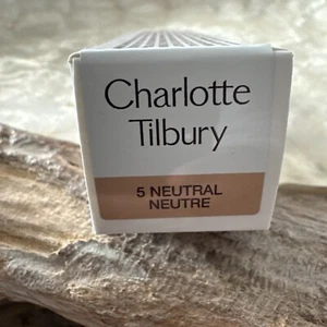 Charlotte Tilbury BEAUTIFUL SKIN FOUNDATION 30ML 5 NEUTRAL BNIB - Picture 1 of 8