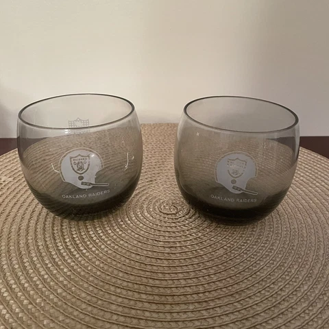 VTG 1970's Oakland Raiders Smoked Glass NFL Tumbler Whiskey Glass Set of 2 - 🏈 Cover